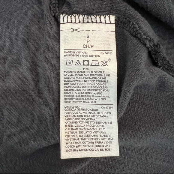 2/$30 GAP Charcoal Grey Boxy Relaxed Tank Top - Picture 6 of 6